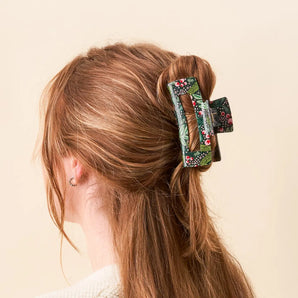 Claw Clip in Jolly Sprig