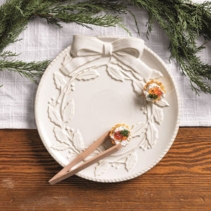 White Wreath Platter Set