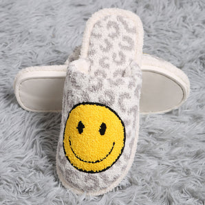 Smile Leopard Slippers in Grey