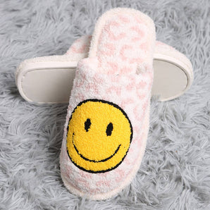 Smile Leopard Slippers in Pink