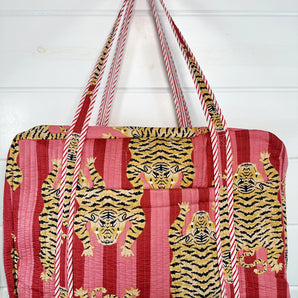 Weekender Bag in Tiger Cranberry
