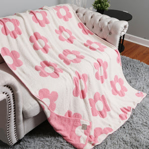 Daisies Soft Blanket in Pink