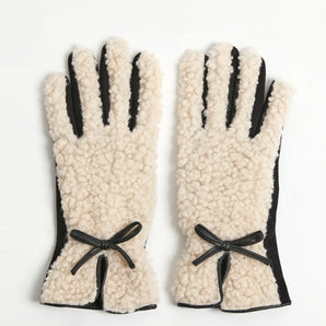 Sherpa Bow Gloves in Ivory/Black