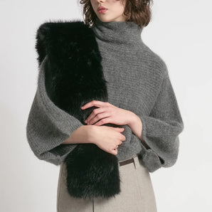Sacha Keyhole Scarf in Black