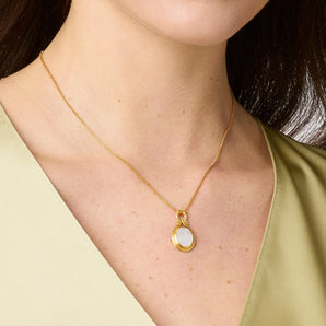 Saratoga Delicate Necklace in Mother of Pearl