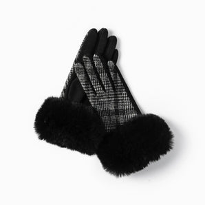 Plaid Faux Fur Gloves in Black