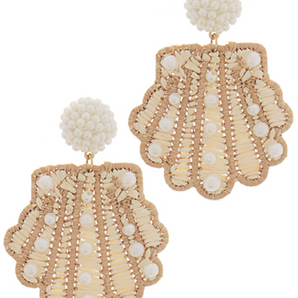 Shell Raffia Earrings in Natural