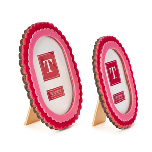 Double Scalloped Frame