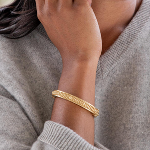 Berry Vine Hinged Bangle