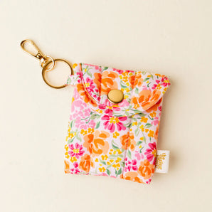 Puffy Earbud Case in Secret Garden Pink