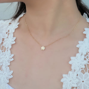Dainty Flower Necklace